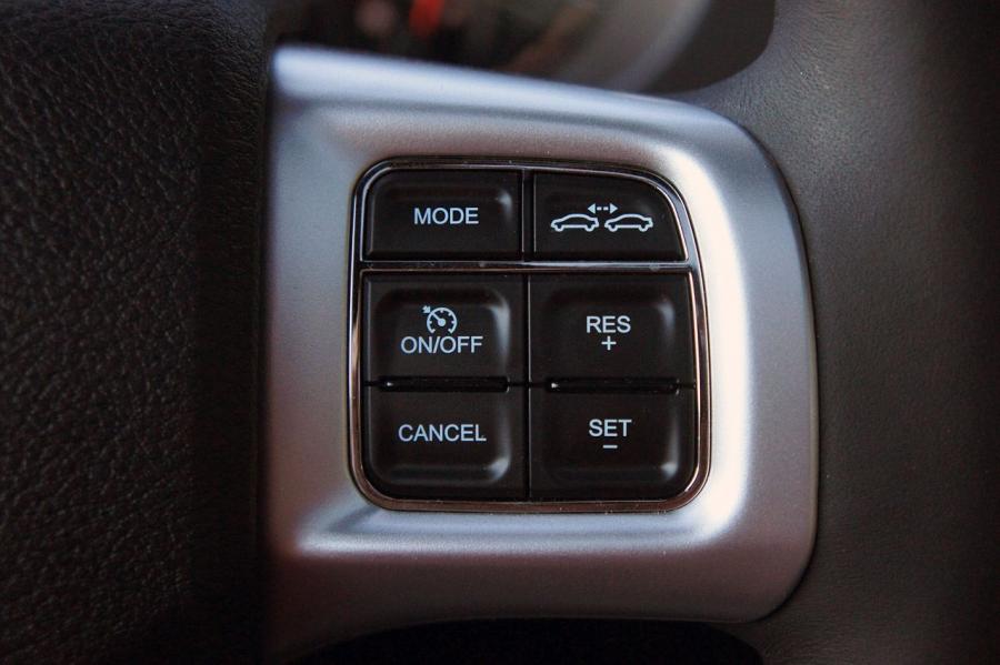  Dodge Charger Rallye V6 2011 года  (фото 19 из 42)